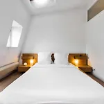 Charming Flat Near The Champs Elysees